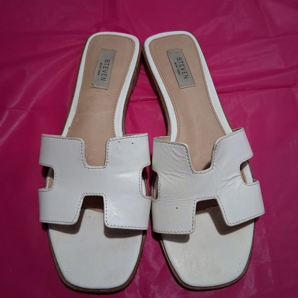 Seven7 Women's Cream Slide Sandals - Picture 3 of 6